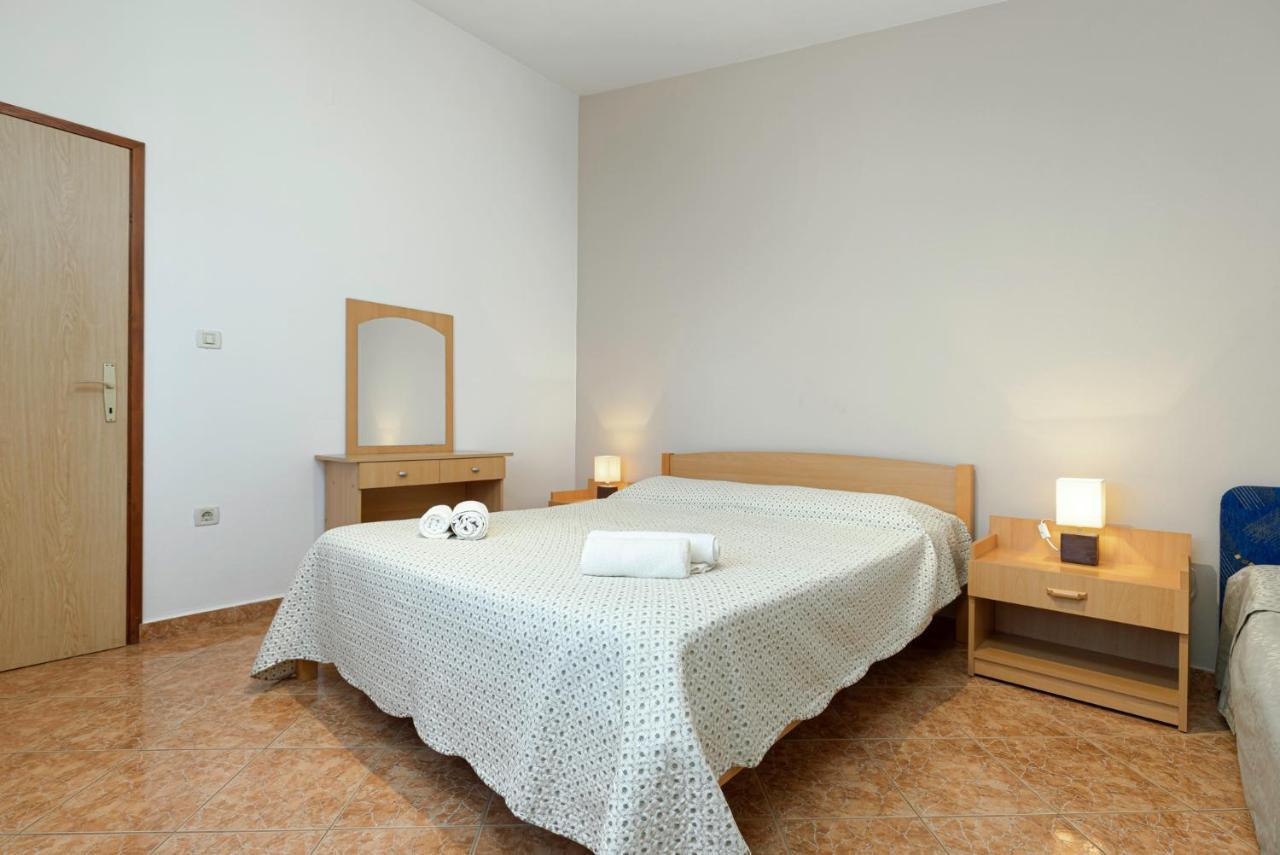 Ferienwohnung Palmira Poreč Exterior foto